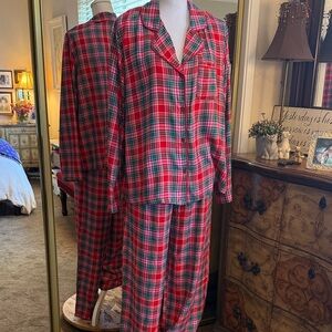 ✨Roudelain Red Plaid Pajama Set - Soft Rayon Lounge Set Size XL
